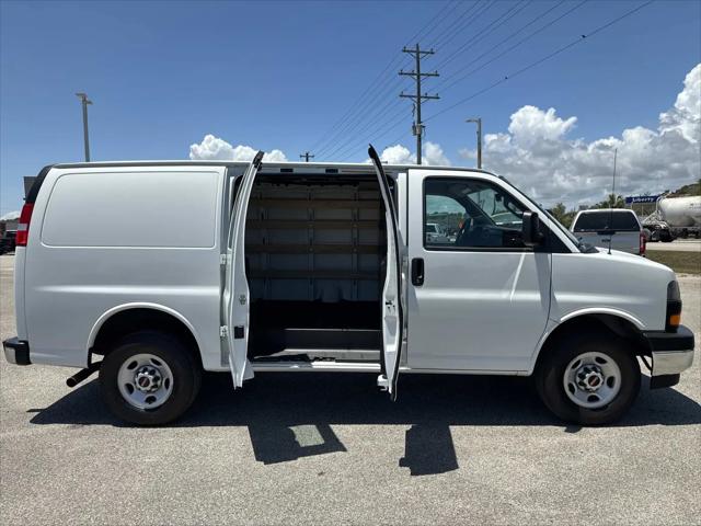 2023 GMC Savana Cargo RWD 2500 Regular Wheelbase Work Van