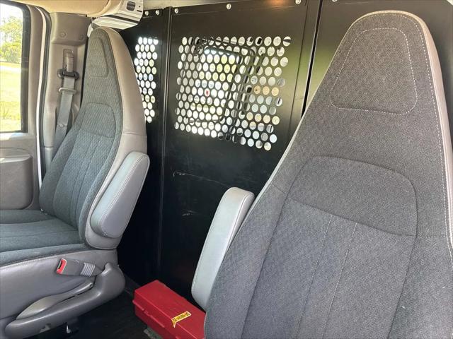 2023 GMC Savana Cargo RWD 2500 Regular Wheelbase Work Van