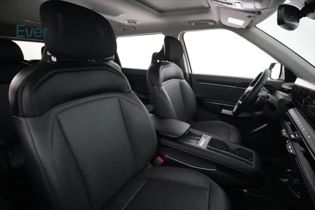 2026 Kia EV9 Light Long Range