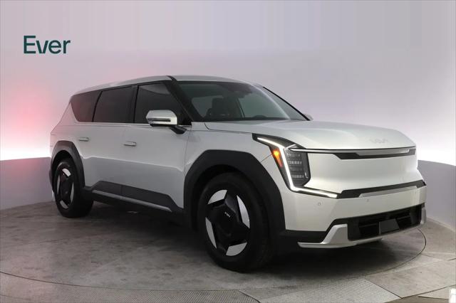 2026 Kia EV9 Light Long Range