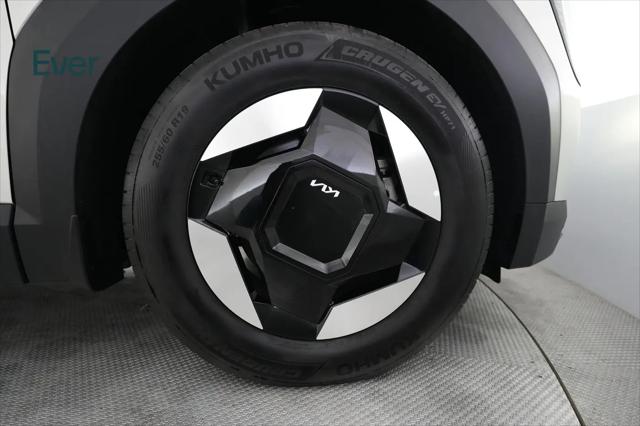 2026 Kia EV9 Light Long Range