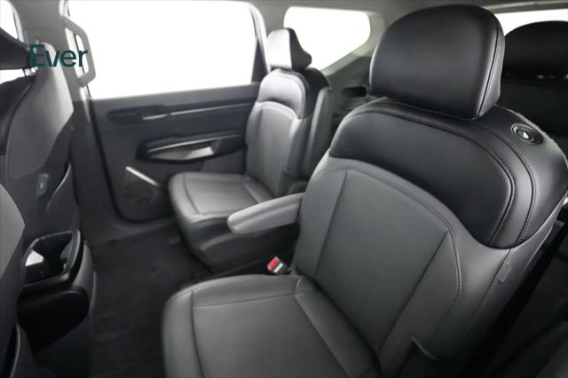 2026 Kia EV9 Light Long Range
