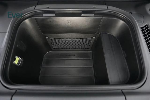 2026 Kia EV9 Light Long Range