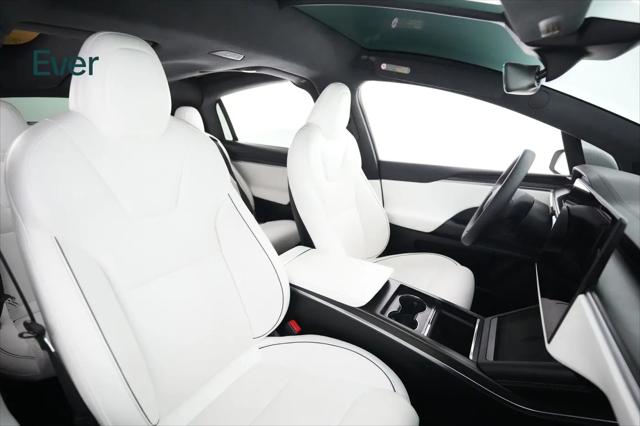 2023 Tesla Model X Plaid Tri Motor All-Wheel Drive