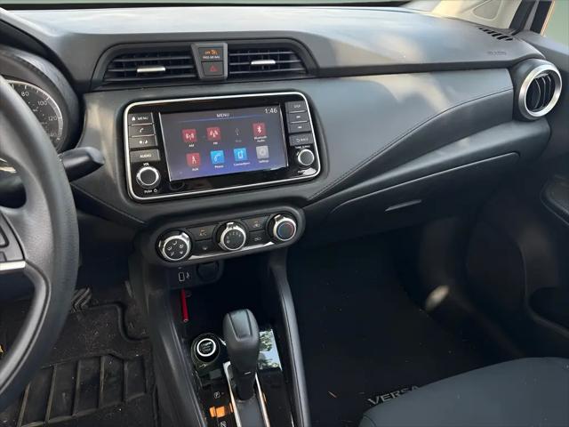 2020 Nissan Versa S Xtronic CVT