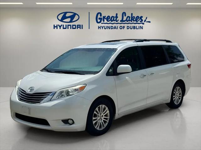 2017 Toyota Sienna XLE 8 Passenger for sale near Columbus, OH