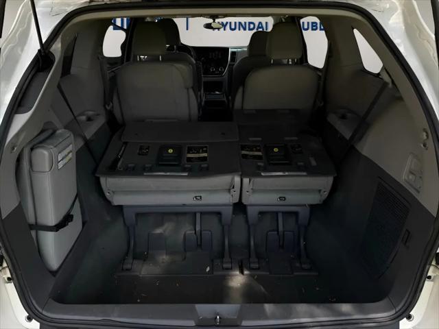 2017 Toyota Sienna XLE 8 Passenger