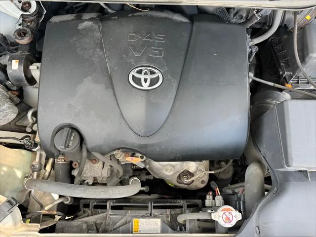 2017 Toyota Sienna XLE 8 Passenger