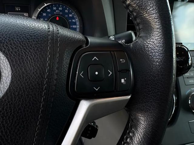 2017 Toyota Sienna XLE 8 Passenger