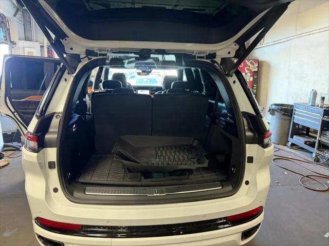 2023 Jeep Grand Cherokee L Summit Reserve 4x4