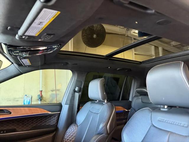 2023 Jeep Grand Cherokee L Summit Reserve 4x4