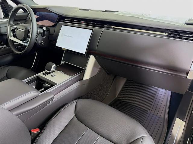 2026 Land Rover Range Rover P400 SE