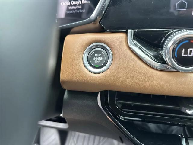 2025 GMC Canyon 4WD AT4
