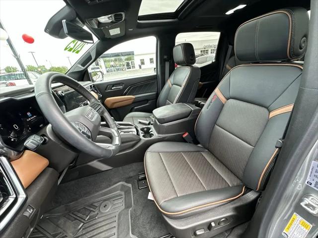 2025 GMC Canyon 4WD AT4