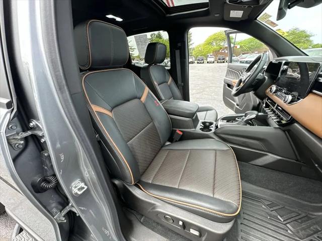 2025 GMC Canyon 4WD AT4