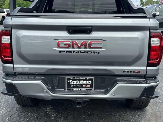 2025 GMC Canyon 4WD AT4