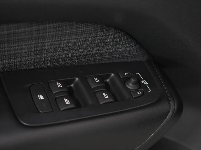 2023 Volvo XC60 B5 Core