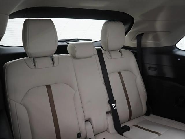 2024 Mazda X-90 Premium Plus