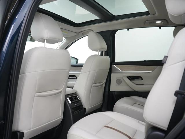 2024 Mazda X-90 Premium Plus