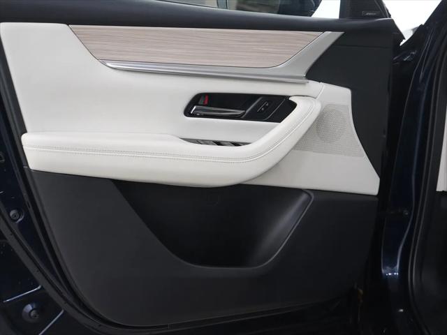 2024 Mazda X-90 Premium Plus