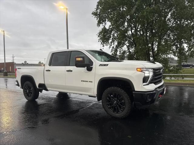 2026 Chevrolet Silverado 2500HD Crew Cab, Standard Bed, LT, 4WD