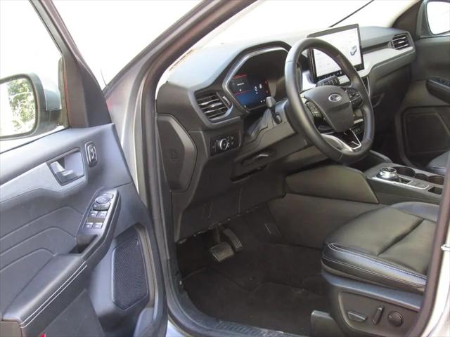 2024 Ford Escape Platinum