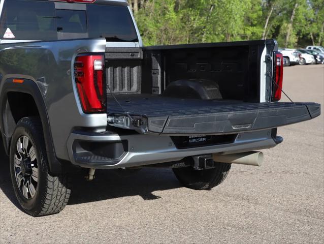 2025 GMC Sierra 3500HD Crew Cab, Standard Bed, Denali, 4WD