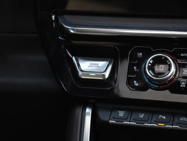 2025 GMC Sierra 3500HD Crew Cab, Standard Bed, Denali, 4WD