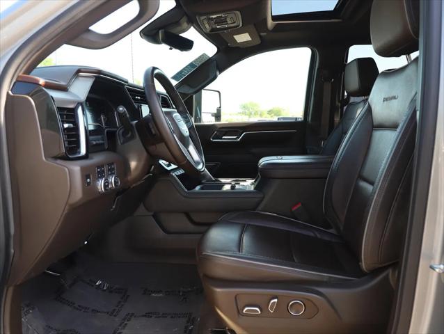 2025 GMC Sierra 3500HD Crew Cab, Standard Bed, Denali, 4WD