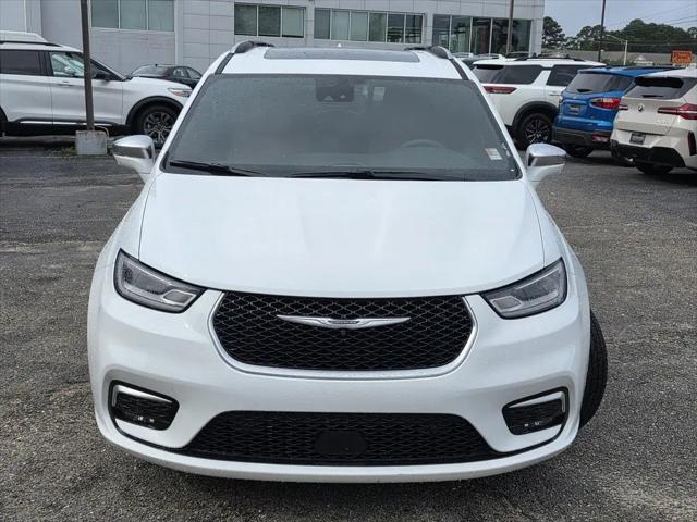 2022 Chrysler Pacifica Hybrid Pinnacle