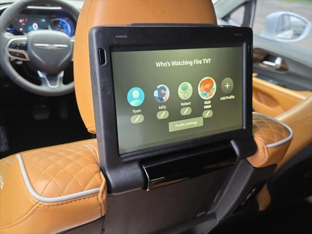 2022 Chrysler Pacifica Hybrid Pinnacle