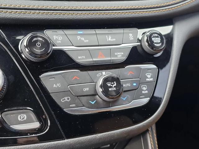 2022 Chrysler Pacifica Hybrid Pinnacle