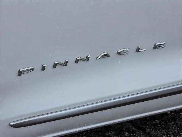 2022 Chrysler Pacifica Hybrid Pinnacle