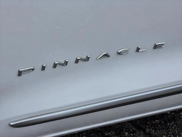 2022 Chrysler Pacifica Hybrid Pinnacle