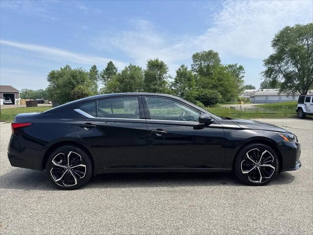 2023 Nissan Altima SR Intelligent AWD