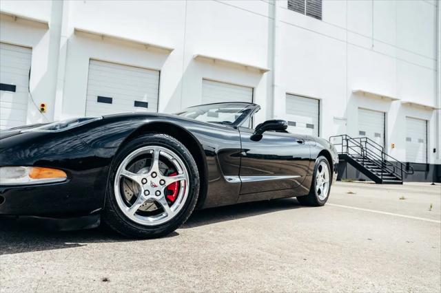 2001 Chevrolet Corvette Base