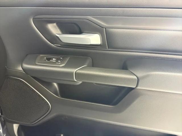 2026 Ram 1500 Express Crew Cab 4x4 57 Box