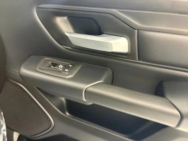 2026 Ram 1500 Express Crew Cab 4x4 57 Box