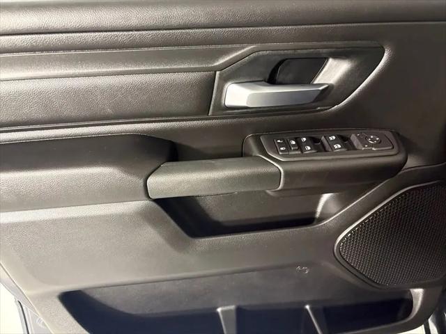 2026 Ram 1500 Express Crew Cab 4x4 57 Box