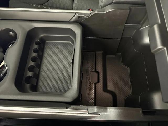 2026 Ram 1500 Express Crew Cab 4x4 57 Box