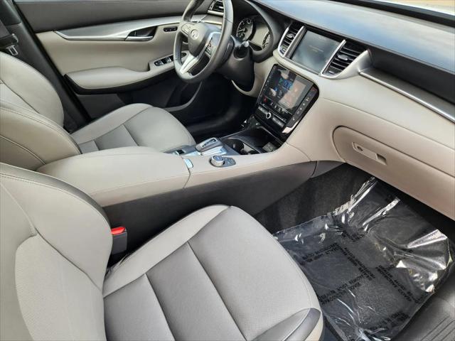 2023 INFINITI QX50 LUXE
