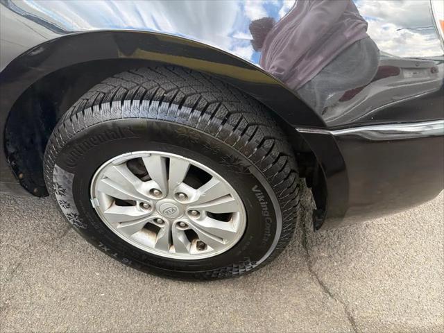 2012 Kia Sedona LX