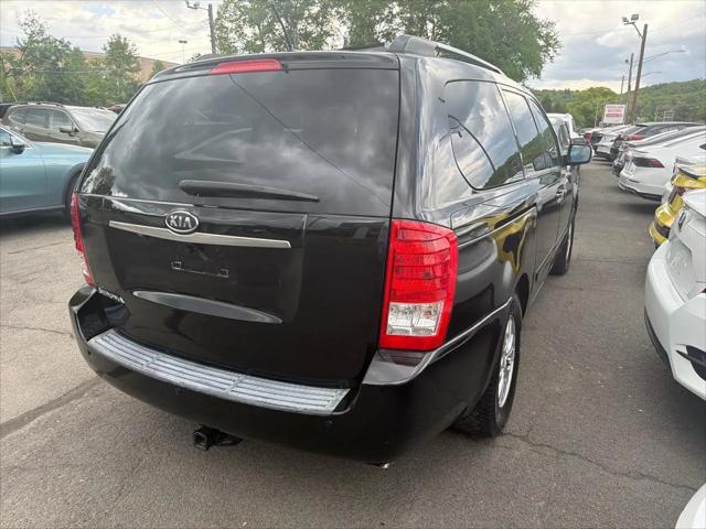 2012 Kia Sedona LX