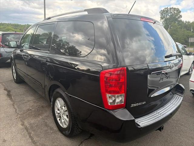 2012 Kia Sedona LX