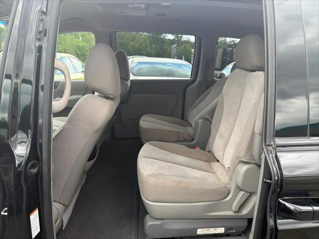 2012 Kia Sedona LX