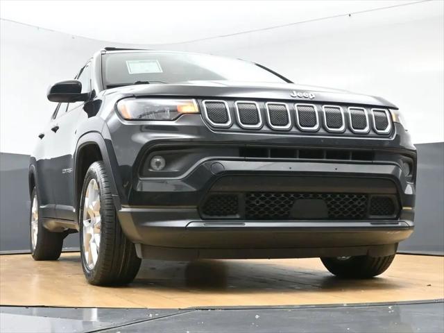 2022 Jeep Compass Latitude Lux 4x4