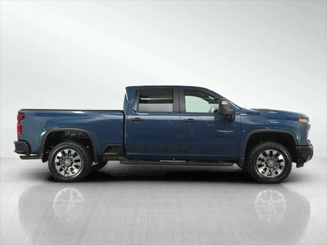 2024 Chevrolet Silverado 2500HD 4WD Crew Cab Standard Bed Custom