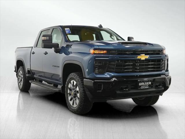 2024 Chevrolet Silverado 2500HD 4WD Crew Cab Standard Bed Custom