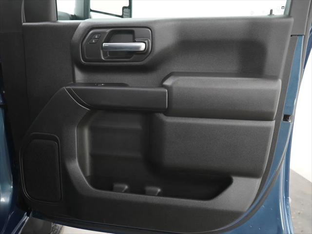 2024 Chevrolet Silverado 2500HD 4WD Crew Cab Standard Bed Custom