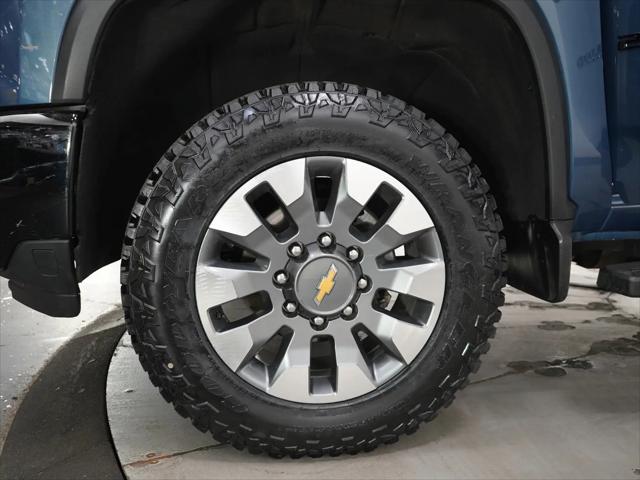 2024 Chevrolet Silverado 2500HD 4WD Crew Cab Standard Bed Custom